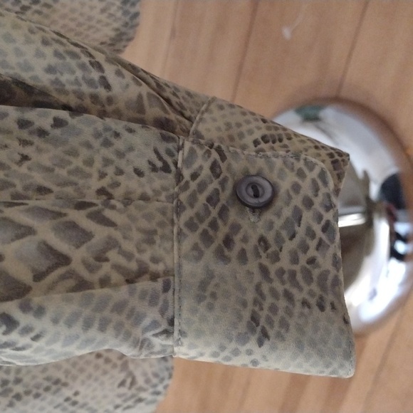 Vintage Nygard Collection Snakeskin blouse - Picture 3 of 5